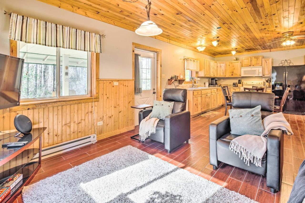 Penrose Home With Covered Deck And Fire Pit! Exterior foto